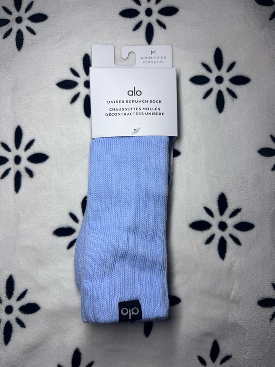 ALO Yoga Other - ALO Yoga Unisex Scrunch Socks - Light Blue